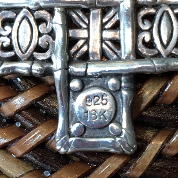 John Hardy Cross Pendant - Picture 3 of 6